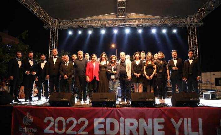 İzmit Kent Orkestrası Edirne’deki   festivalde müzikleriyle büyüledi