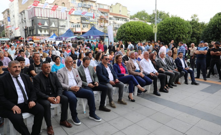 İzmit Kent Orkestrası   bayram neşesini zirveye taşıdı