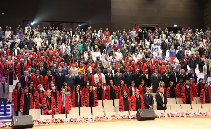 Yeni akademik yılın ilk dersini Prof. Dr. İsmail Demir verdi