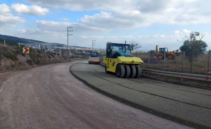 Körfez İlimtepe yolu asfaltlanıyor