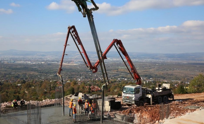 Teleferik projesinde temel betonu atıldı