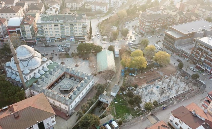 Yarımca Kent Meydanı’nda yoğun çalışma