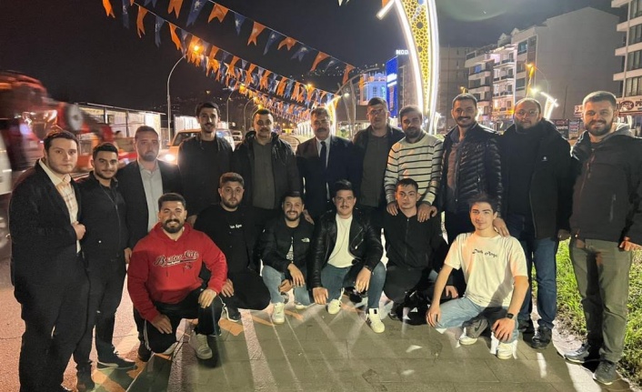 AK Gençler Kocaeli’yi gelin gibi süsledi