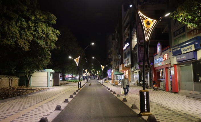 İzmit Belediyesi, Fen İşleri Müdürlüğü, kent dört bir yanını yeniledi