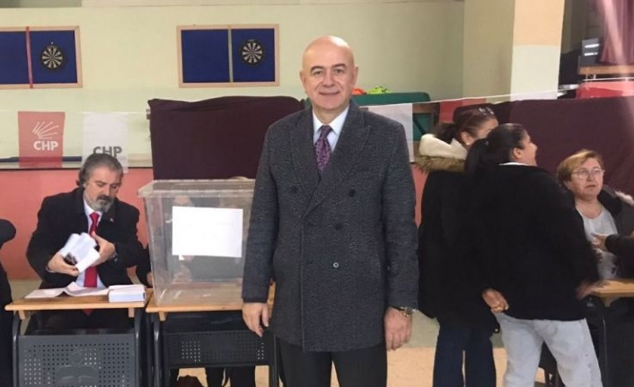 Tayfun Balıkçı, Körfez CHP’nin ön seçimlerinde zafer elde etti.
