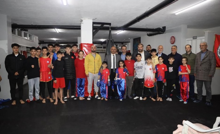 Başkan Şener Söğüt, “Körfez’e spor salonu kazandıracağız”