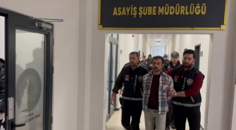 Evinde, 2 gün boyunca dövüldü