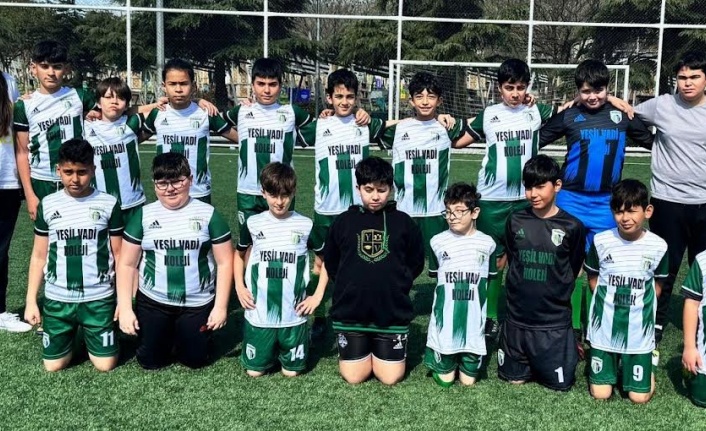 Körfez'de, ortaokullar arasında düzenlenen futbol turnuvası başlıyor.