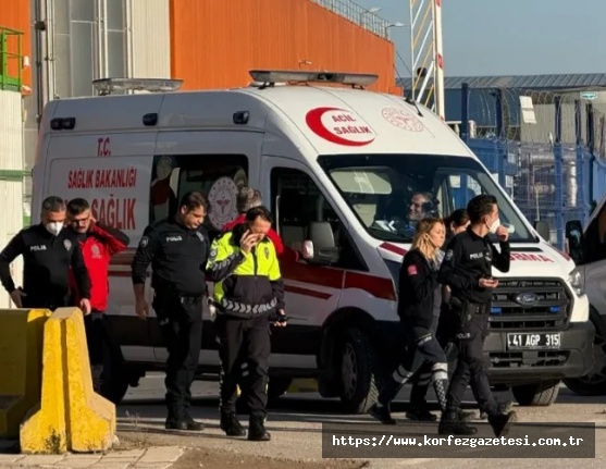 Kartepe'de Kimyasal Madde Kazası: 2 İşçi Hastaneye Kaldırıldı