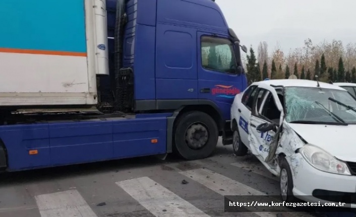 Gebze ilçesinde meydana gelen trafik kazasında, 3 kişi yaralandı