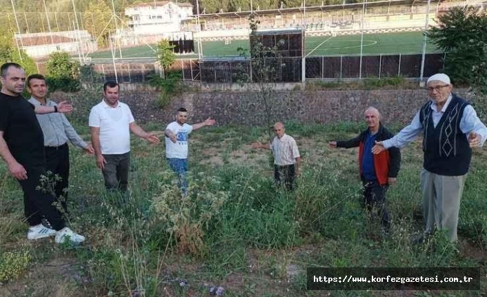 Çenedere Mahalle Sakinleri, Başkan Tahir Büyükakın’dan hizmet bekliyor