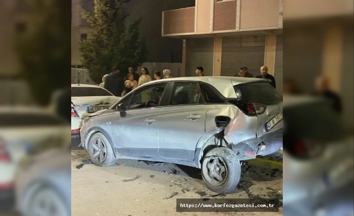 15 YAŞINDAKİ ÇOCUK, AİLE ARABASINI KAÇIRDI! DÖRT ARACA ÇARPTI