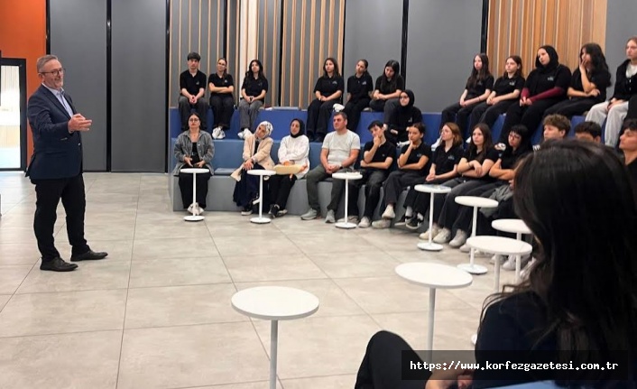 Sanat Kafe’de Tarih Dolu Bir Akşam: Gençler Anadolu’nun İzinde