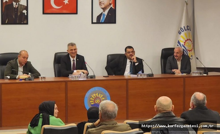 Başkan Sezer, Gölcük’te Muhtarlarla Ortak Çalışma Toplantısı Yaptı