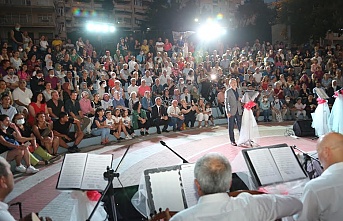 TÜRK SANAT MÜZİĞİ KOROSUNDAN MUHTEŞEM KONSER