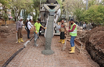 Yeni Cuma Parkı’nda çalışmalar tüm hızıyla devam ediyor