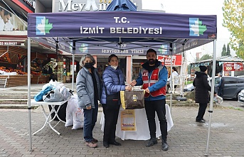 İzmit Belediyesinin kıyafet bağışı  dayanışması devam ediyor
