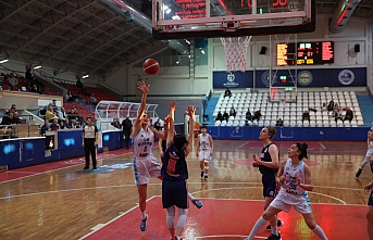 İzmit’in Perileri, DİBA’yı rahat geçti: 97-68