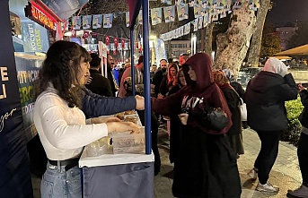 AK Parti, Gençler her akşam lokma dağıtıyor