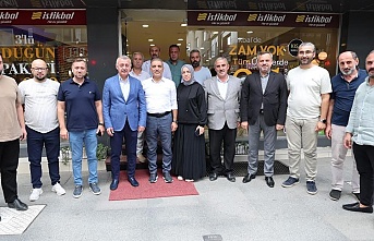 Başkan Büyükakın, İnönü Caddesi Esnafıyla Bir Araya Geldi