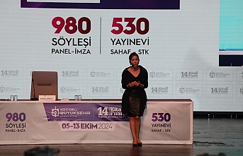 Dr. Ayşegül Çoruhlu: "Yaşlanmak Yerine, Gençleşmek Mümkün"