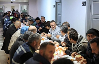 Derince Belediye Başkanı, Av. Sertif Gökçe, Emekçilere Teşekkür Etti