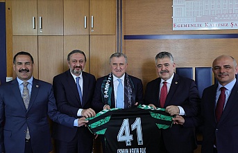 Körfez'de Gençlik ve Spor Yatırımları Hız Kazanıyor
