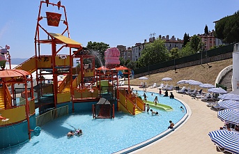 İzmit Belediyesinin, Aquapark'ı Açıldı