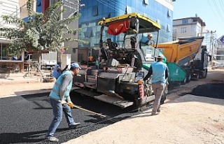 Altyapısı tamamlanan caddeler asfaltlanıyor