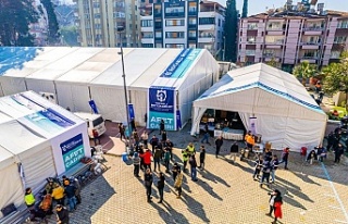 Hatay Defne’ye çadır kent kurtulmaya başlandı