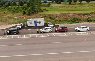1.317 kişiye trafik güvenliği konularında eğitim...