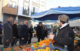 Başkan Söğüt, Mahalle Pazarını Adım Adım Gezdi...