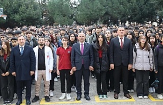 Başkan Söğüt, İstiklal Marşı Törenine Katıldı