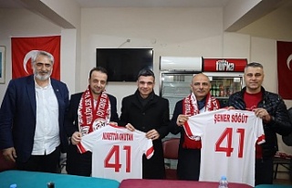 Başkan Şener Söğüt’e, amatör spor kulüplerinden...