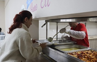 İzmit Belediyesi’nin, Anne Eli Projesi, Hizmete...