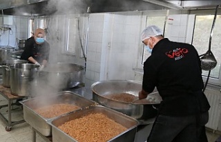Derince Belediyesi, Aşevin'den, sıcak yemek...
