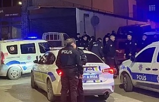 Kocaeli Körfez'de Drift Yaparak Polisi Tehlikeye...