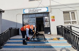 KÖRFEZ BELEDİYESİ, YUKARI HEREKETAOKULU'NDA...
