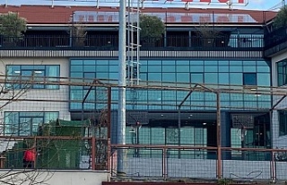 AİLELERİN, TACİZ ŞİKAYETİYLE ÖĞRETMEN TUTUKLANDI:...