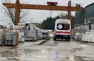 KARTEPE İLÇESİNDE, VİNÇTEN DÜŞEN İŞÇİ HAYATI...