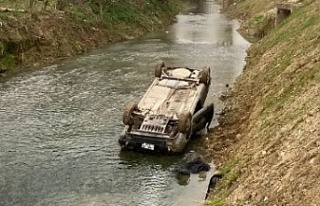 ALKOLLÜ SÜRÜCÜNÜN, OTOMOBİLİ DEREYE UÇTU