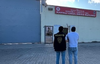 Vergi Kanununa, Muhalefet suçundan yakalandı
