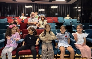 Kocaeli’de Tiyatro Eğitimi Başladı: 12 Grup Sahneye...