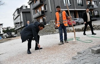 Başiskele’de Başkan Özlü, Üstyapı Çalışmalarını...