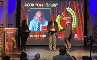 Burhan Akçin’e Özel Ödül