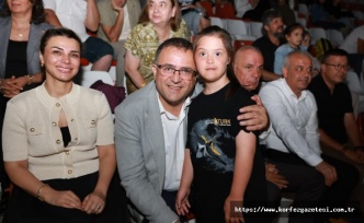 Derince’de Zafer Bayramı Coşkusu Gösteri Merkezi’nde Başladı