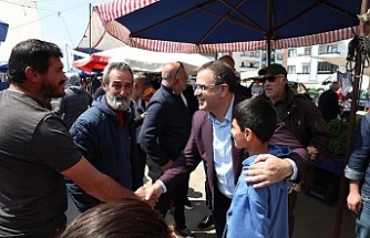 BAŞKAN SERTİF GÖKÇE, FATİH'TE PAZAR PAZARI'NDA!