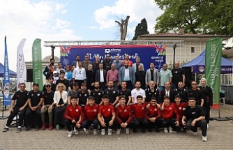 HEREKE'DE GERÇEKLEŞEN KİRAZ KOŞUSU HEYECANI