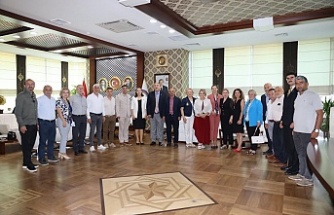 Başkan Şener Söğüt, Körfez Kent Konseyi’ni Ağırladı
