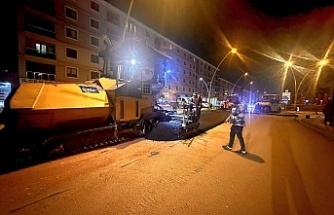 Körfez’de Gece Mesaisiyle Asfalt Serimi Başladı